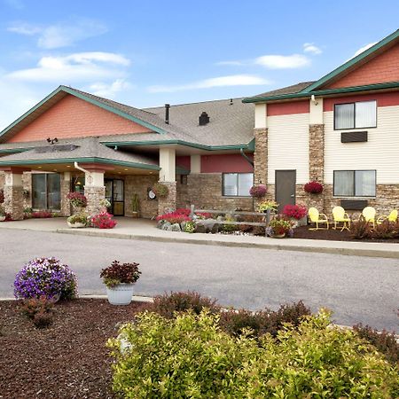 Super 8 By Wyndham Eveleth Exterior foto