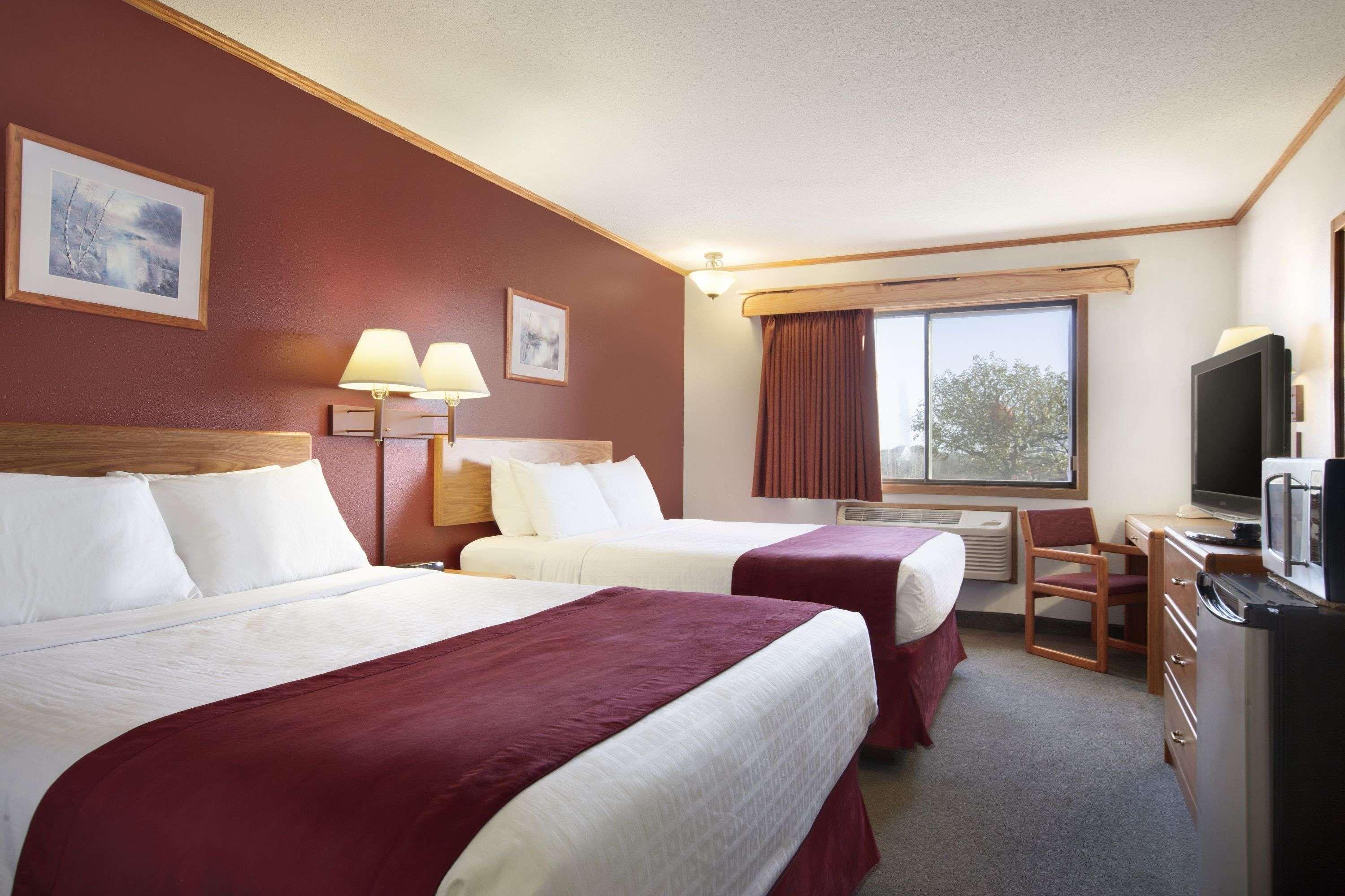 Super 8 By Wyndham Eveleth Exterior foto
