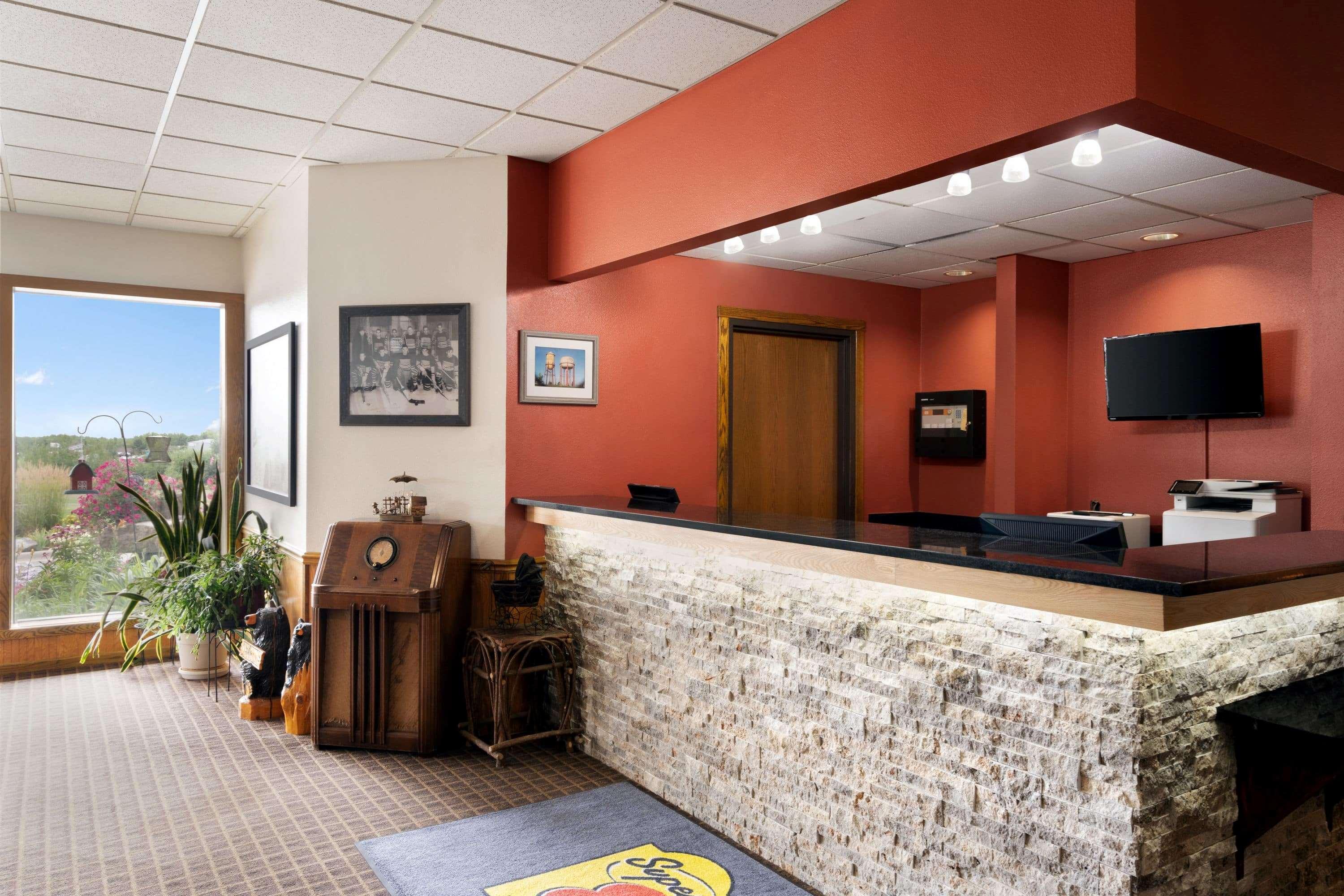 Super 8 By Wyndham Eveleth Exterior foto
