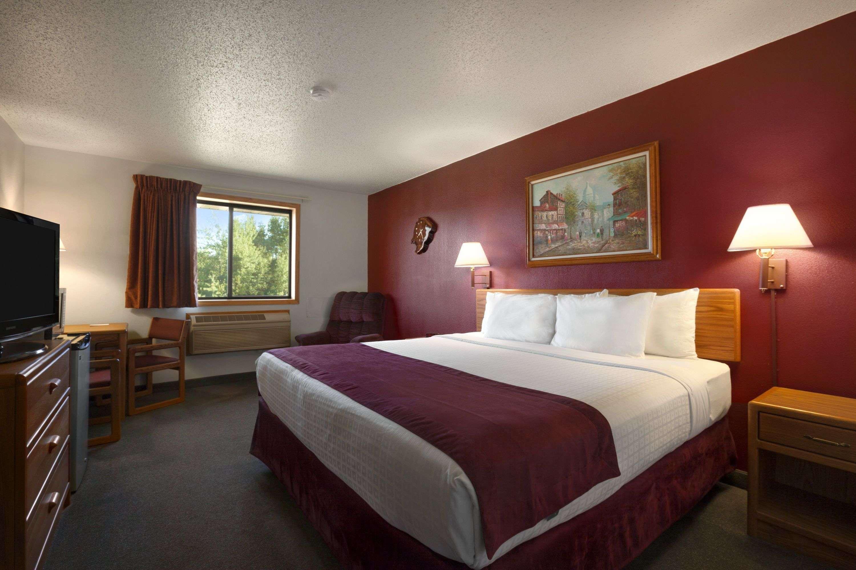 Super 8 By Wyndham Eveleth Exterior foto