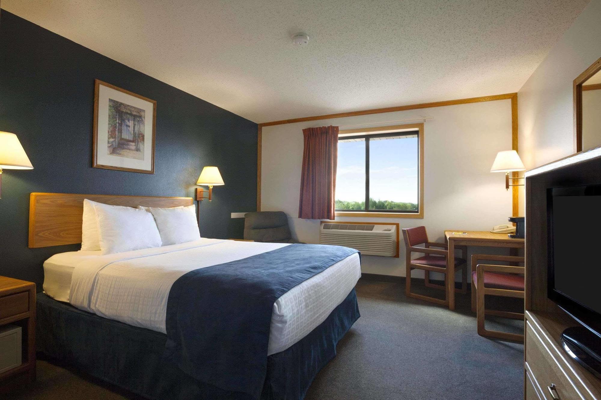 Super 8 By Wyndham Eveleth Exterior foto